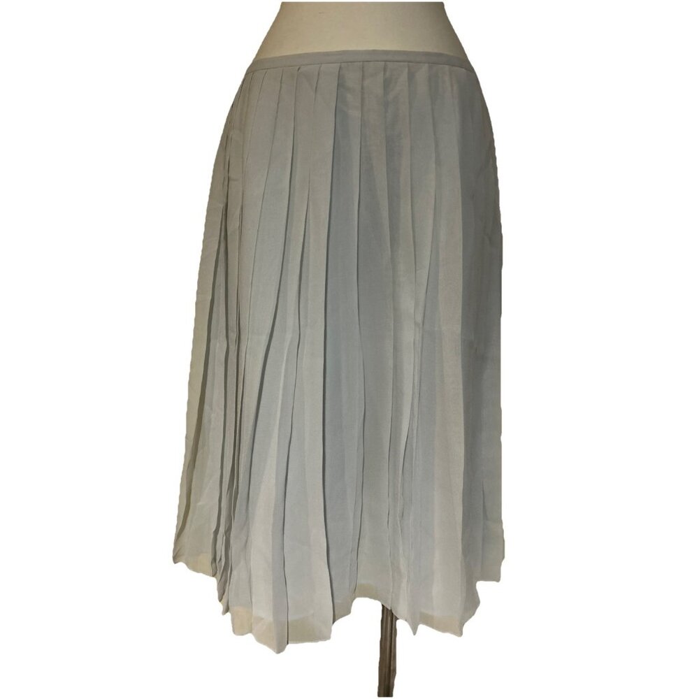 Pleated A-Line Midi Skirt in Light Gray